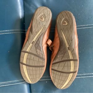 Ariat, women’s size 11 leather flats